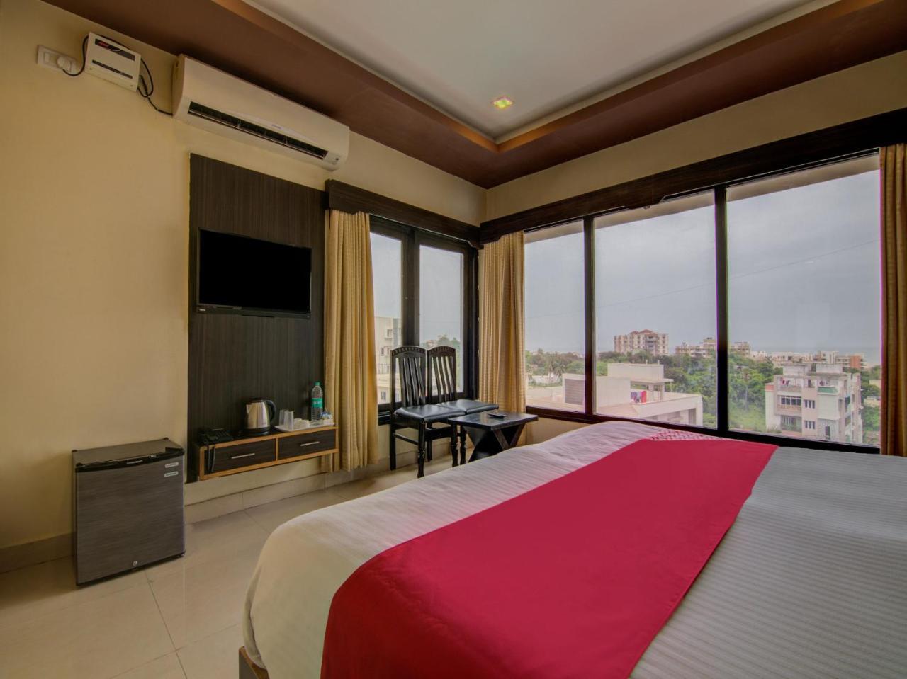 Oyo 16961 Sea Rock Hotel Visakhapatnam Ngoại thất bức ảnh