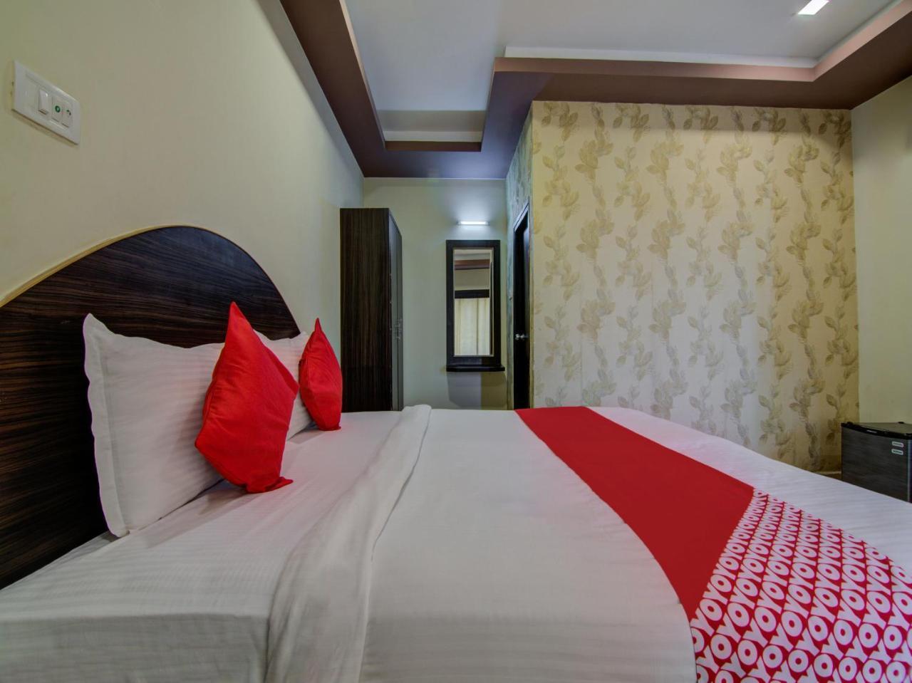 Oyo 16961 Sea Rock Hotel Visakhapatnam Ngoại thất bức ảnh